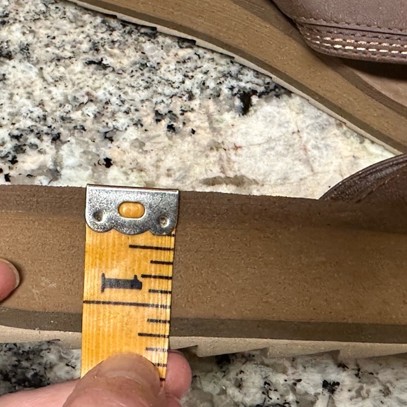 Cobian wedge flip flops size 7 - Picture 12 of 12